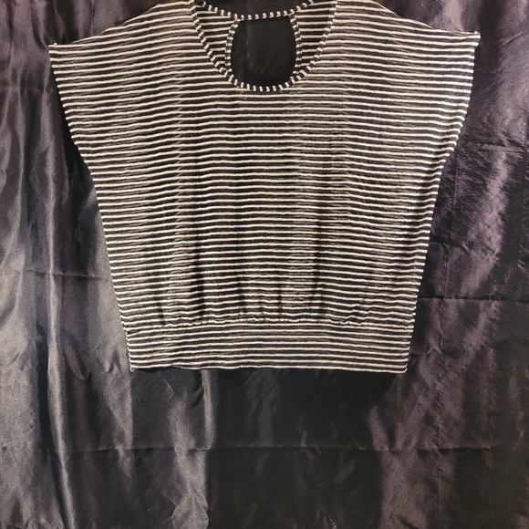 Women's Lane Bryant Top - Picture 4 of 11